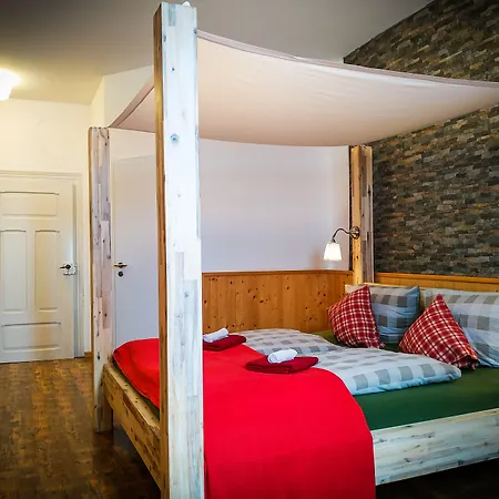 Landgasthof Sonne 3* מהלברג